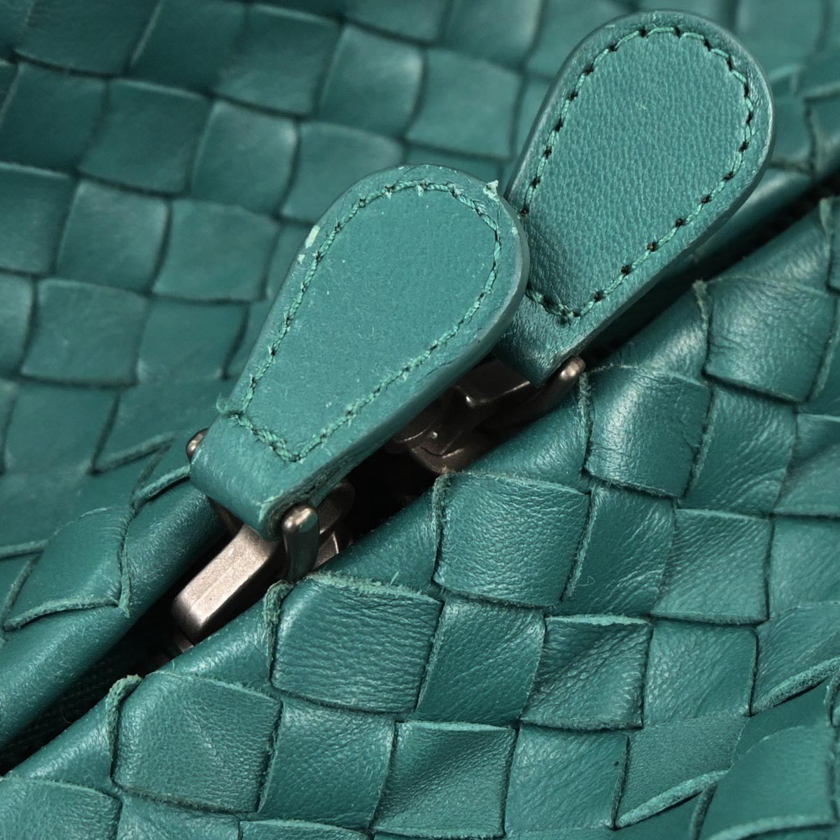 Bottega Veneta Zip Cube Messenger Intrecciato Nappa, GREEN, LEATHER, Shoulder bag