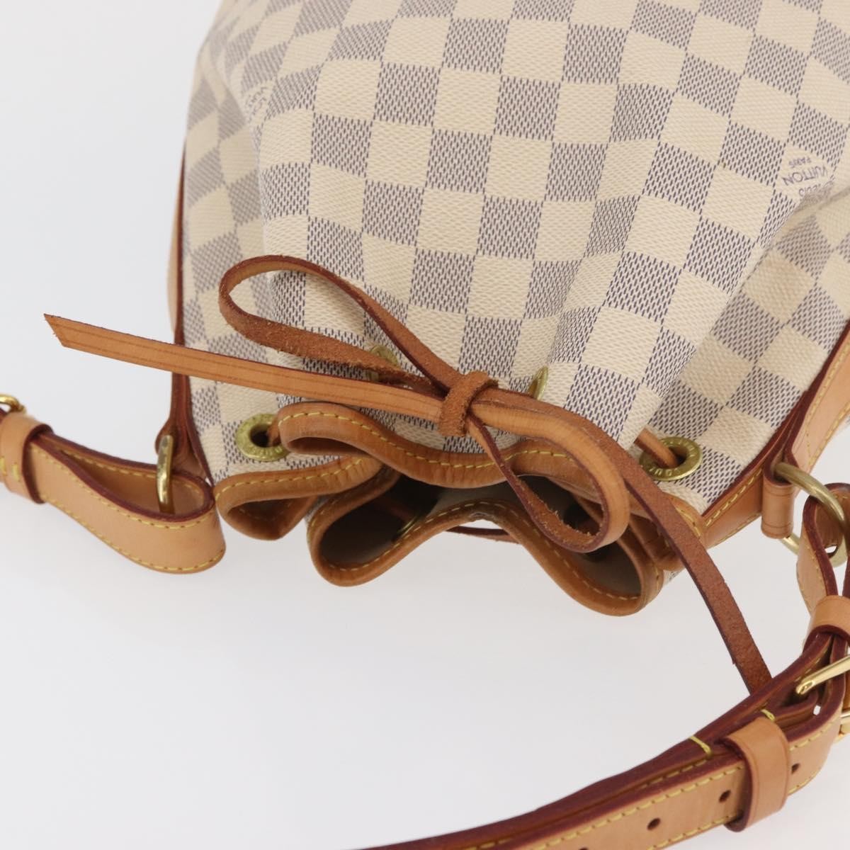 Louis Vuitton Noe Handbag Damier, White, Canvas, Handbag