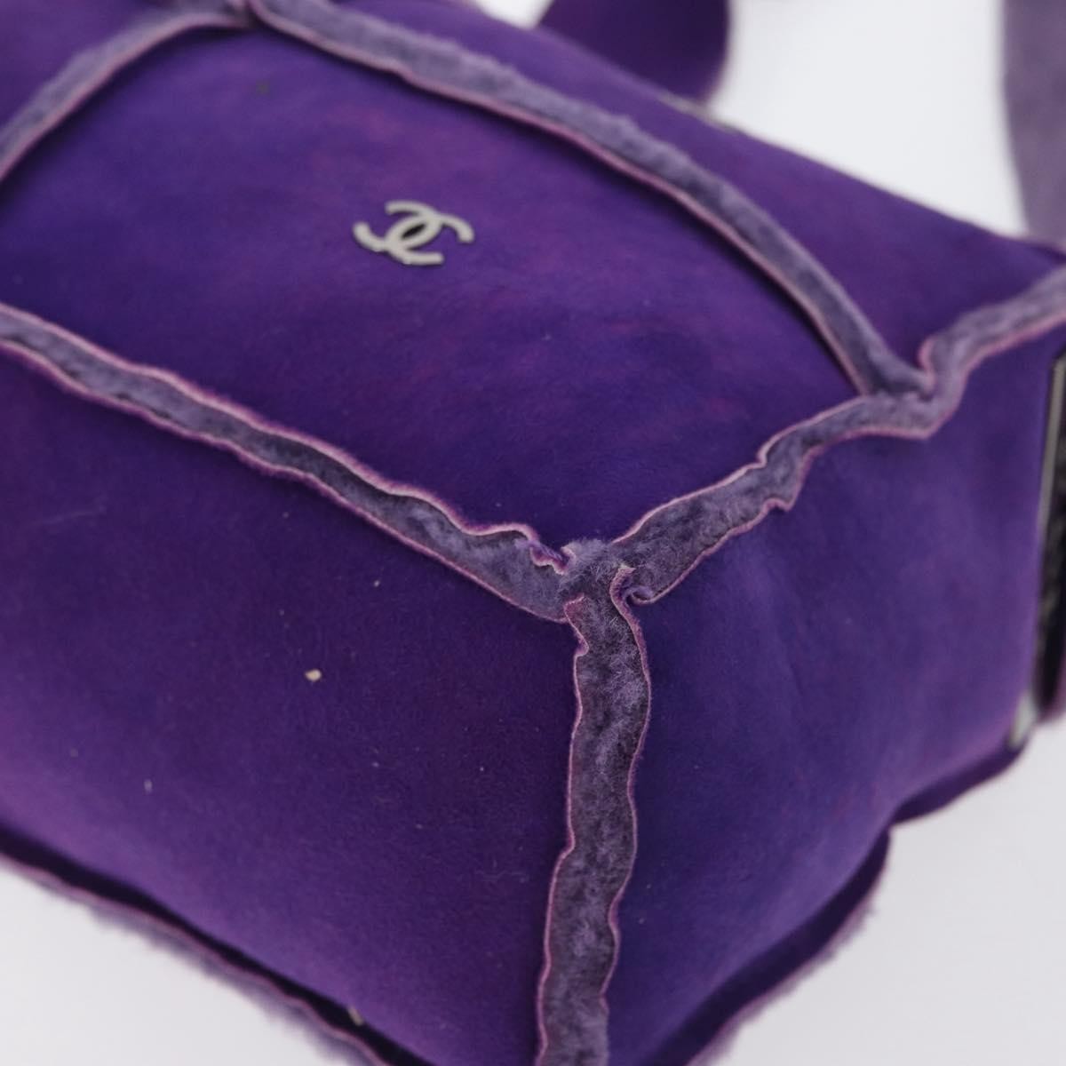 Chanel CC Logo Shoulder Bag Shearling and Suede, PURPLE, SUEDE, Shoulder bag
