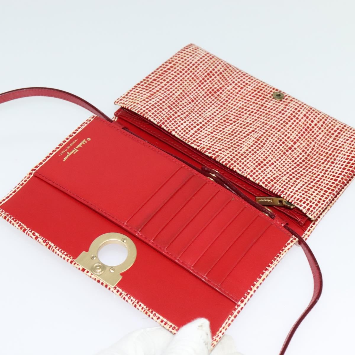 Salvatore Ferragamo Gancini Shoulder Bag Leather, RED, LEATHER, Shoulder bag