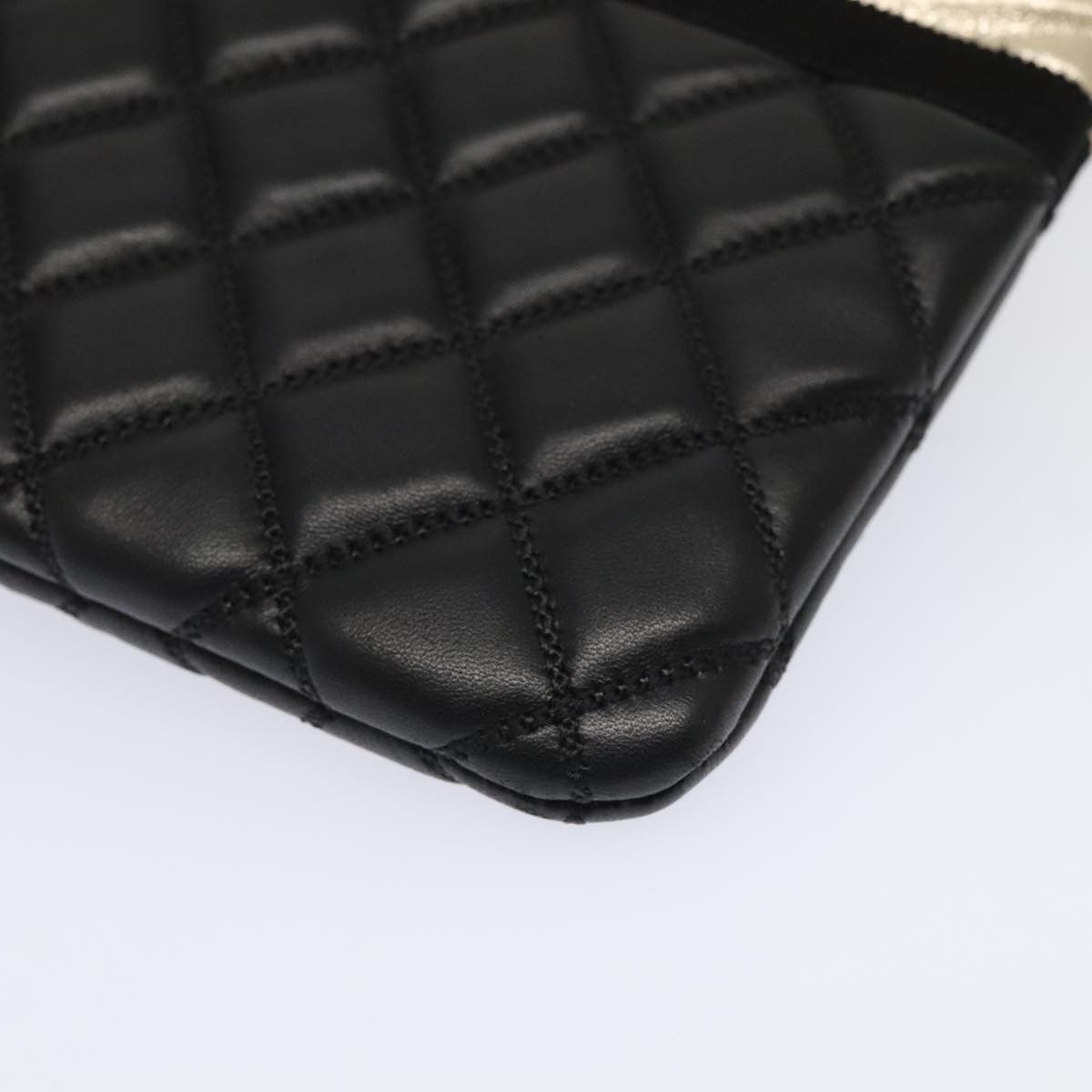 Chanel Pearl O Case Clutch Quilted Lambskin and Calfskin, BLACK, LEATHER, Clutche & pouche