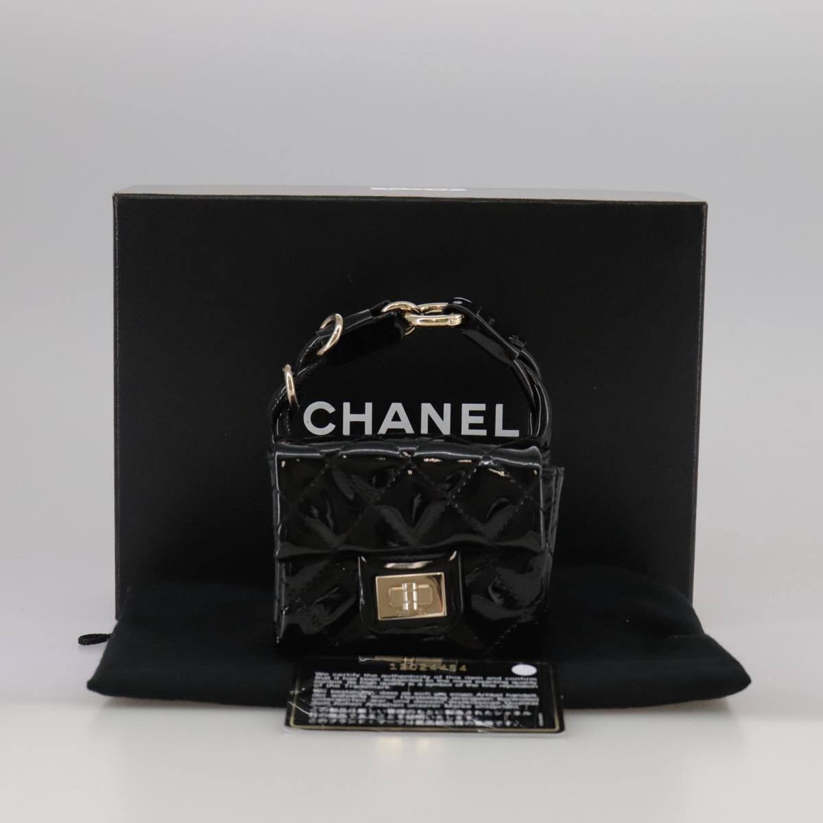 Chanel Reissue 2.55 Ankle Wrist Flap Bag Quilted Patent, BLACK, PATENT_LEATHER, Clutche & pouche