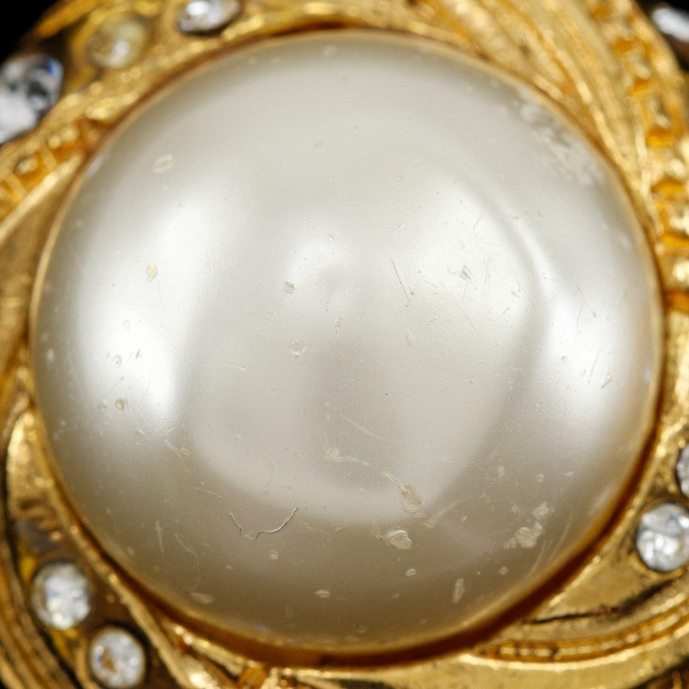 Chanel Vintage Round Clip-On Earrings Metal with Faux Pearl, GOLD, GOLD_PLATED, Earrings