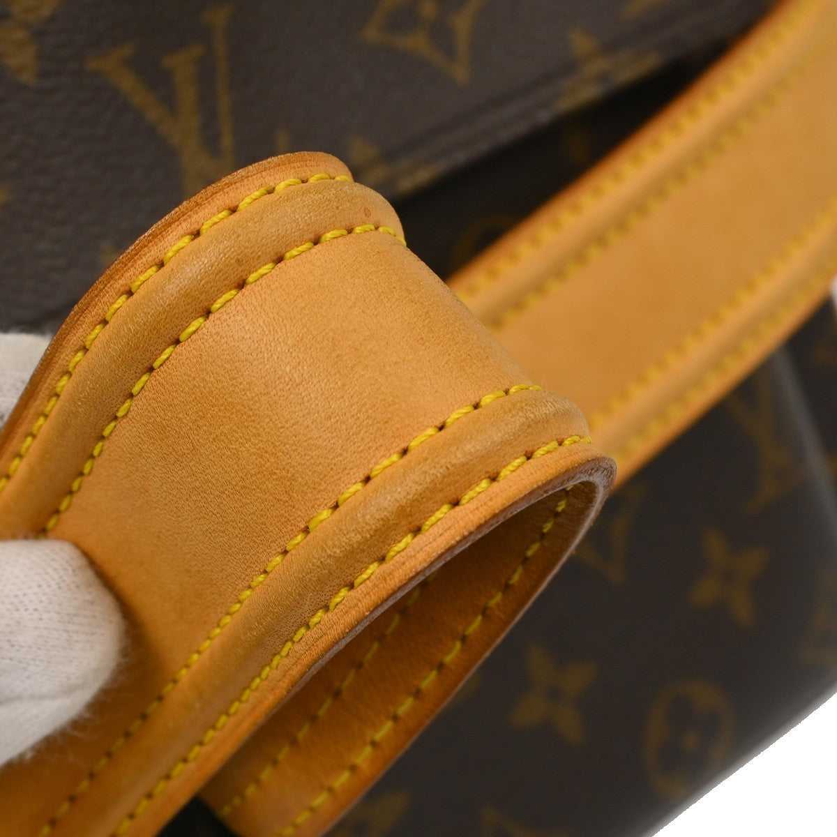 Louis Vuitton Viva Cite Handbag Monogram Canvas, Brown, Canvas, Shoulder Bag