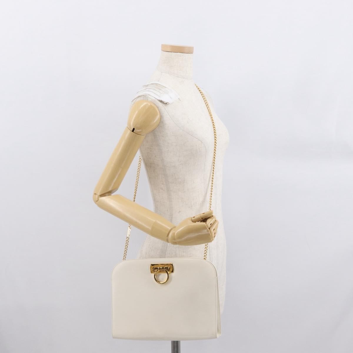 Salvatore Ferragamo Vintage Chain Shoulder Bag Leather, WHITE, LEATHER, Shoulder bag