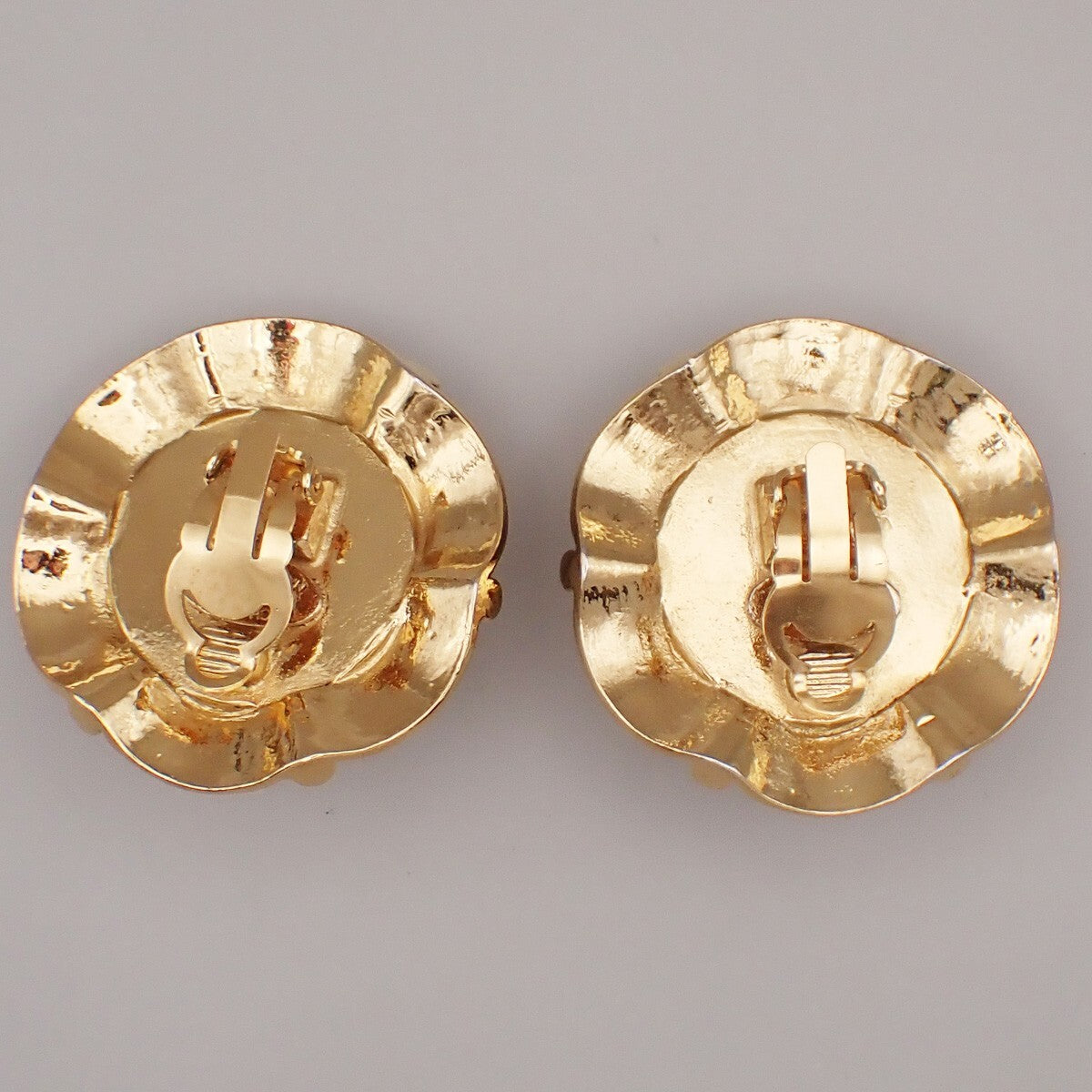 Chanel Vintage Clip-On Earrings Metal with Faux Pearl, Gold, Gold Plated, Earrings