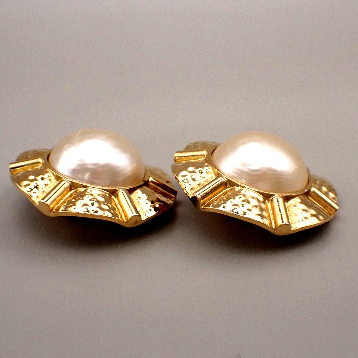 Chanel Vintage Clip-On Earrings Metal with Faux Pearl, Gold, Gold Plated, Earrings