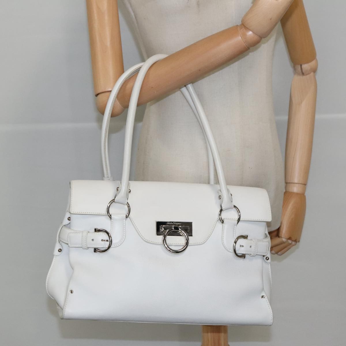 Salvatore Ferragamo Virna Satchel Leather, WHITE, LEATHER, Shoulder bag