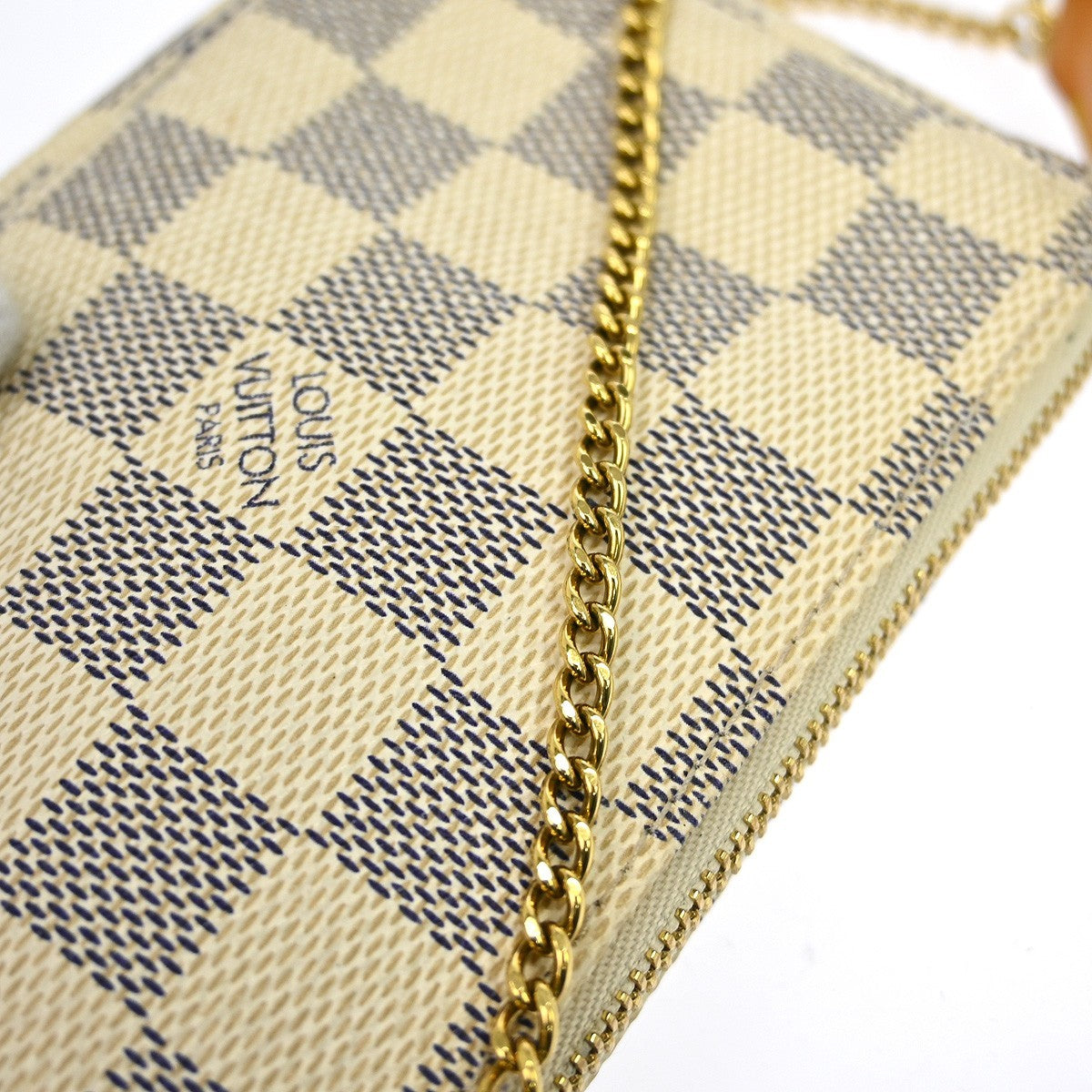 Louis Vuitton Mini pochette accessoires Damier Canvas, White, Canvas, Clutch