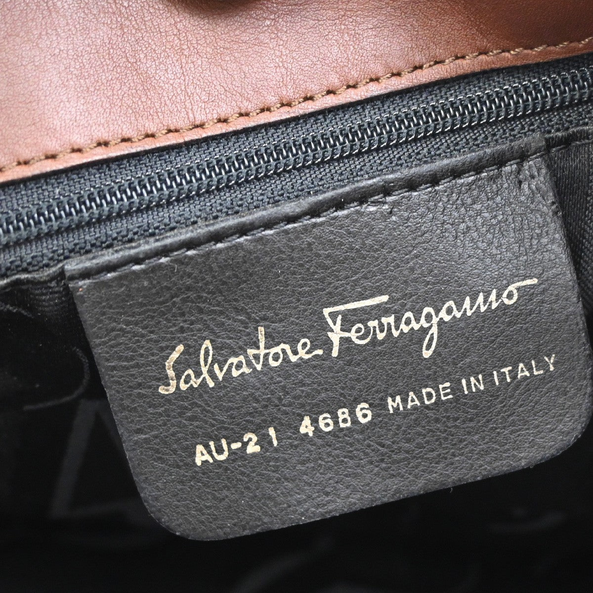 Salvatore Ferragamo Vara shoulder Bag Canvas, BROWN, CANVAS, Shoulder bag