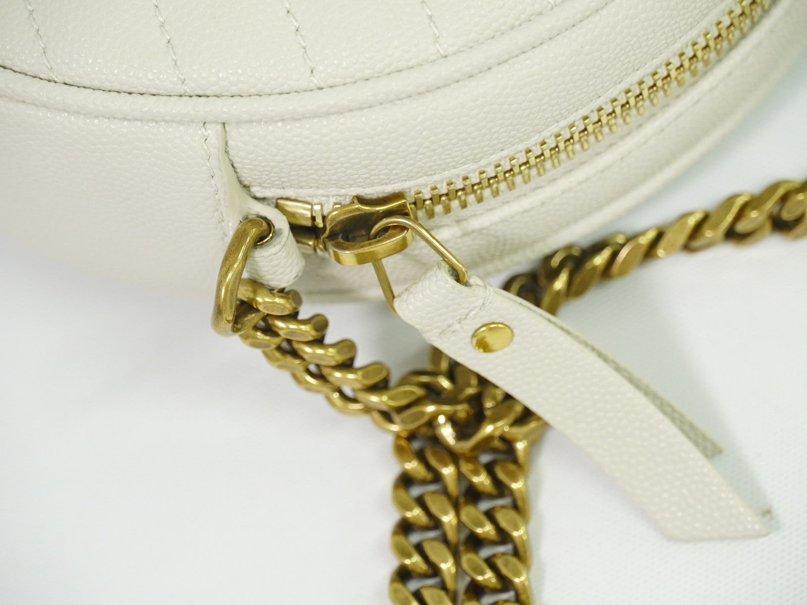 Saint Laurent Vinyle Round Camera Bag Matelasse Chevron Leather, WHITE, LEATHER, Crossbody bag