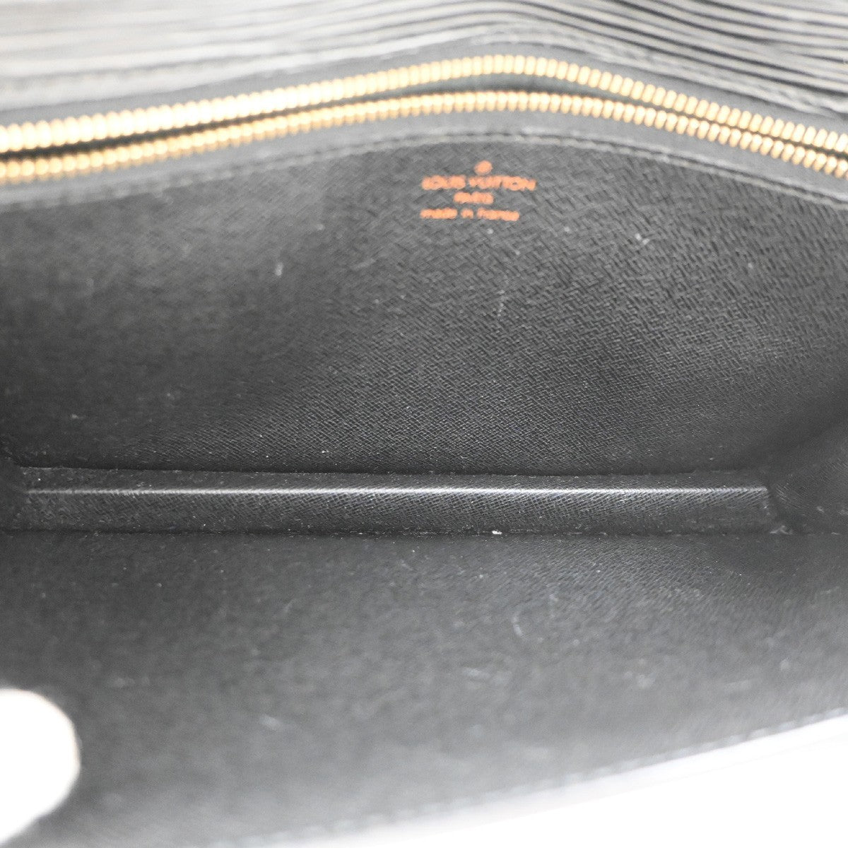 Louis Vuitton Dragonne Pochette Epi Leather, Black, Leather, Clutch