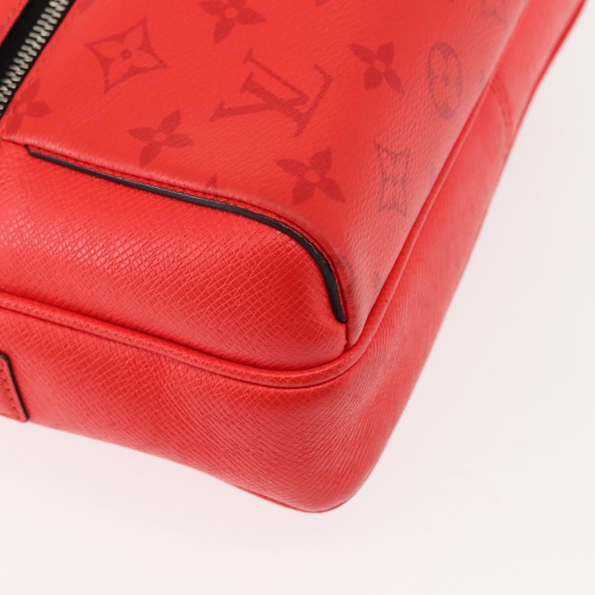 Louis Vuitton Outdoor Messenger Bag Taiga Leather, RED, LEATHER, Crossbody bag