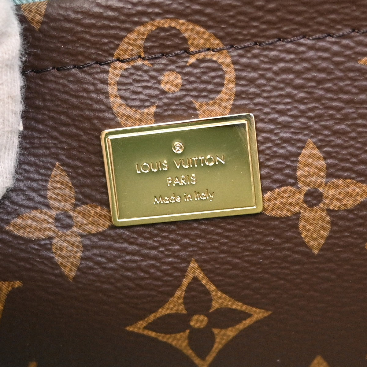 Louis Vuitton Venice Handbag Vernis with Monogram Canvas, GREEN, PATENT_LEATHER, Shoulder bag