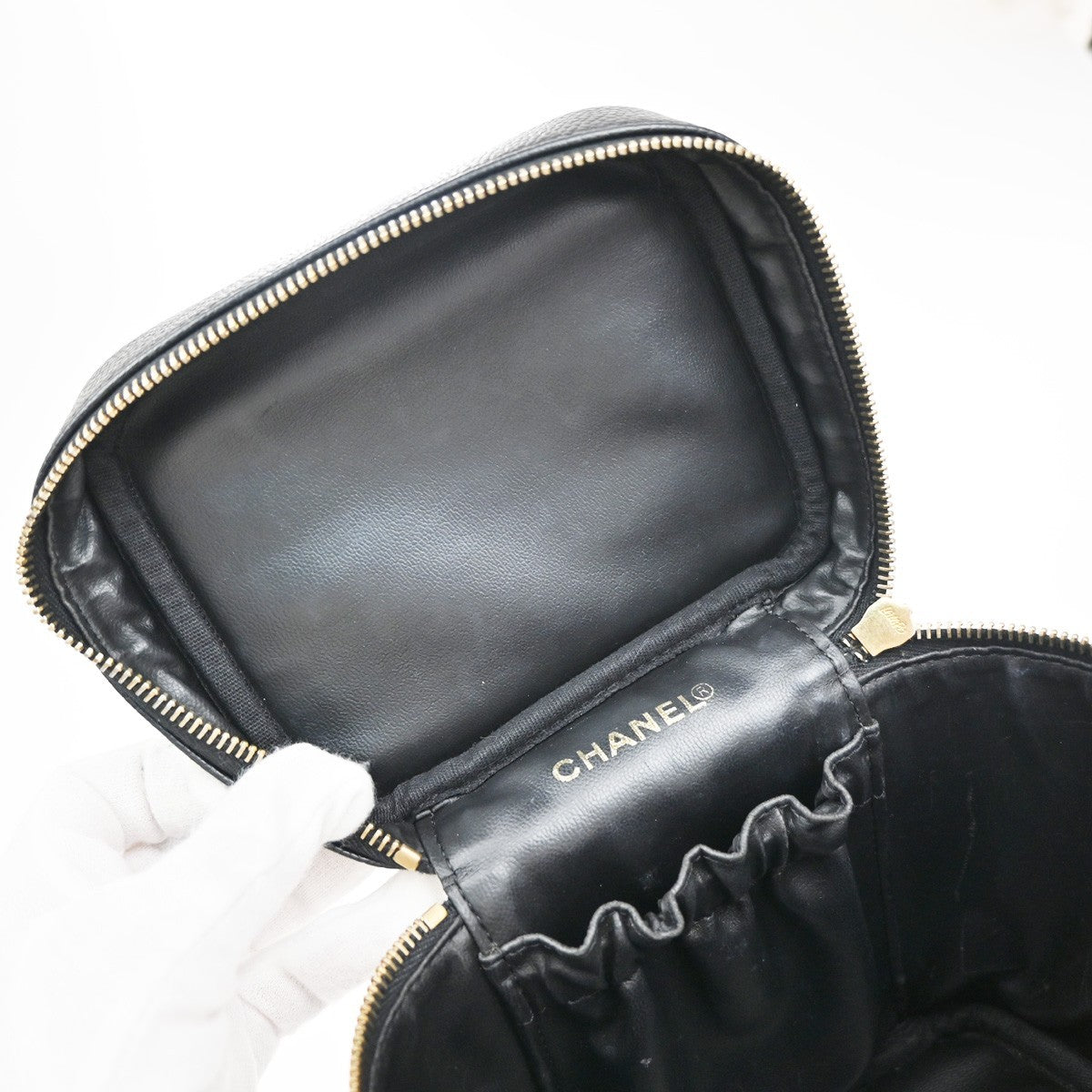 Chanel Vanity pouch Leather, BLACK, LEATHER, Toiletry Case
