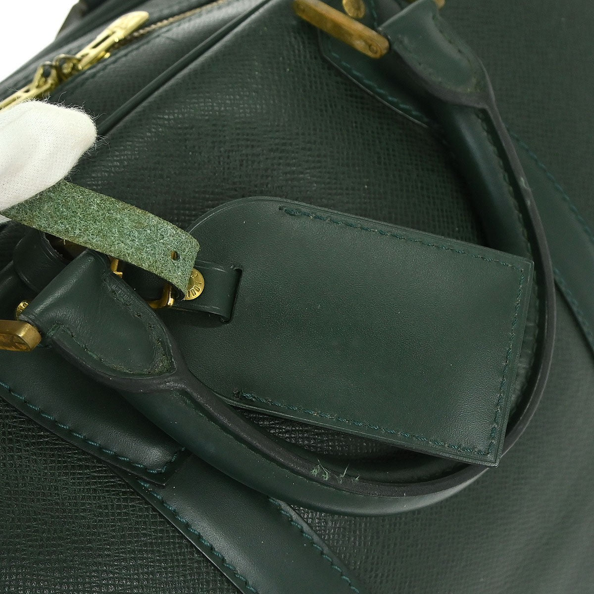 Louis Vuitton Kendall Handbag Taiga Leather, Green, Leather, Travel Bag