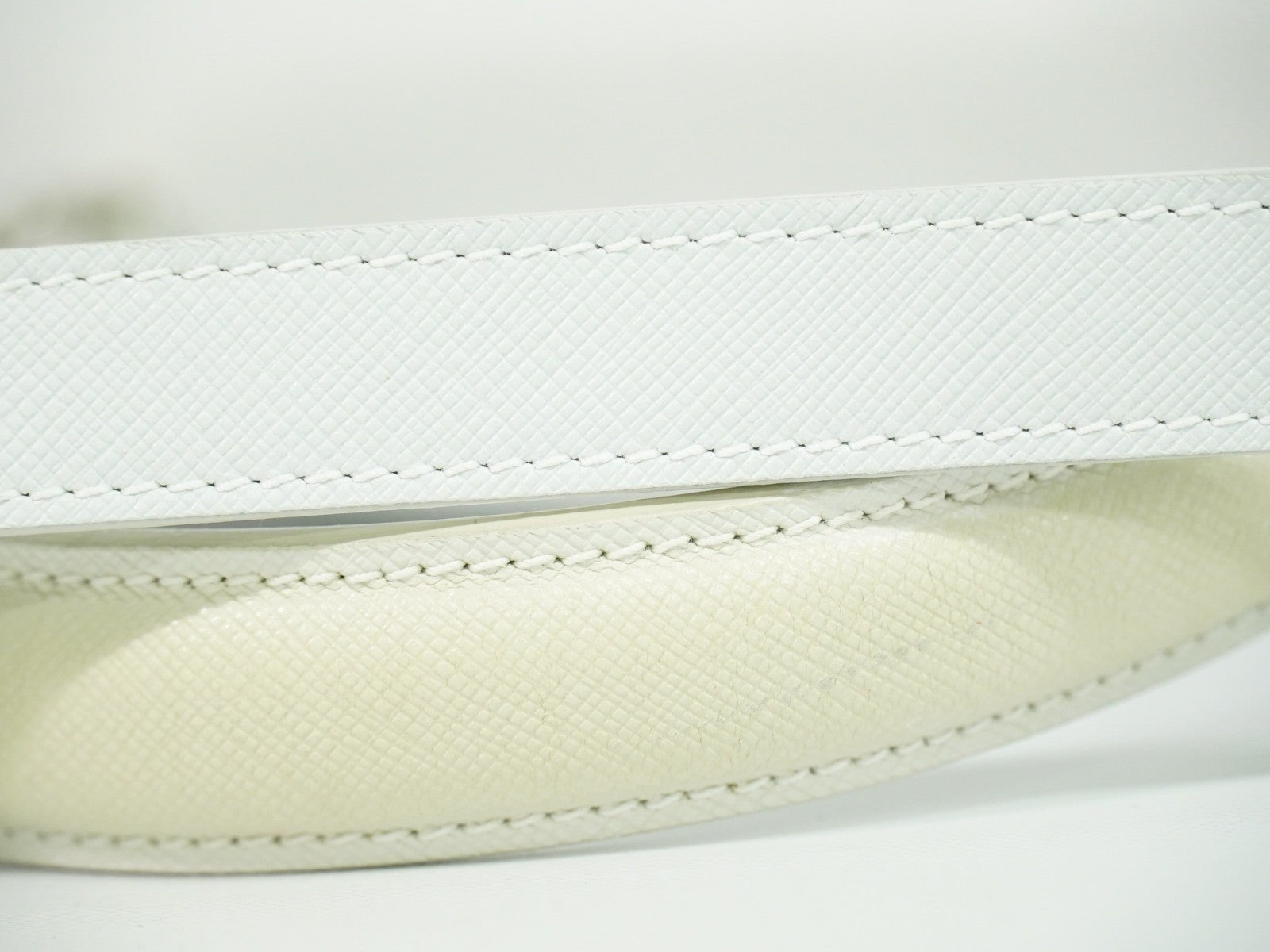 Salvatore Ferragamo Gancini handbag Leather, WHITE, LEATHER, Handbag