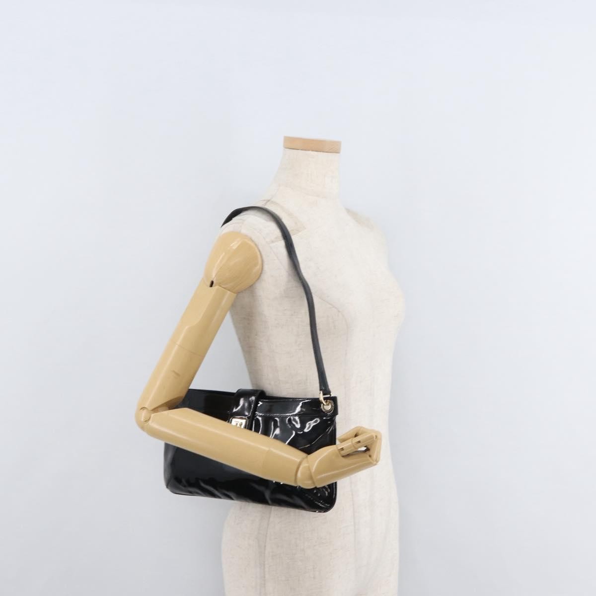 Salvatore Ferragamo Gancini Shoulder Bag Patent Leather, Black, Patent Leather, Shoulder Bag
