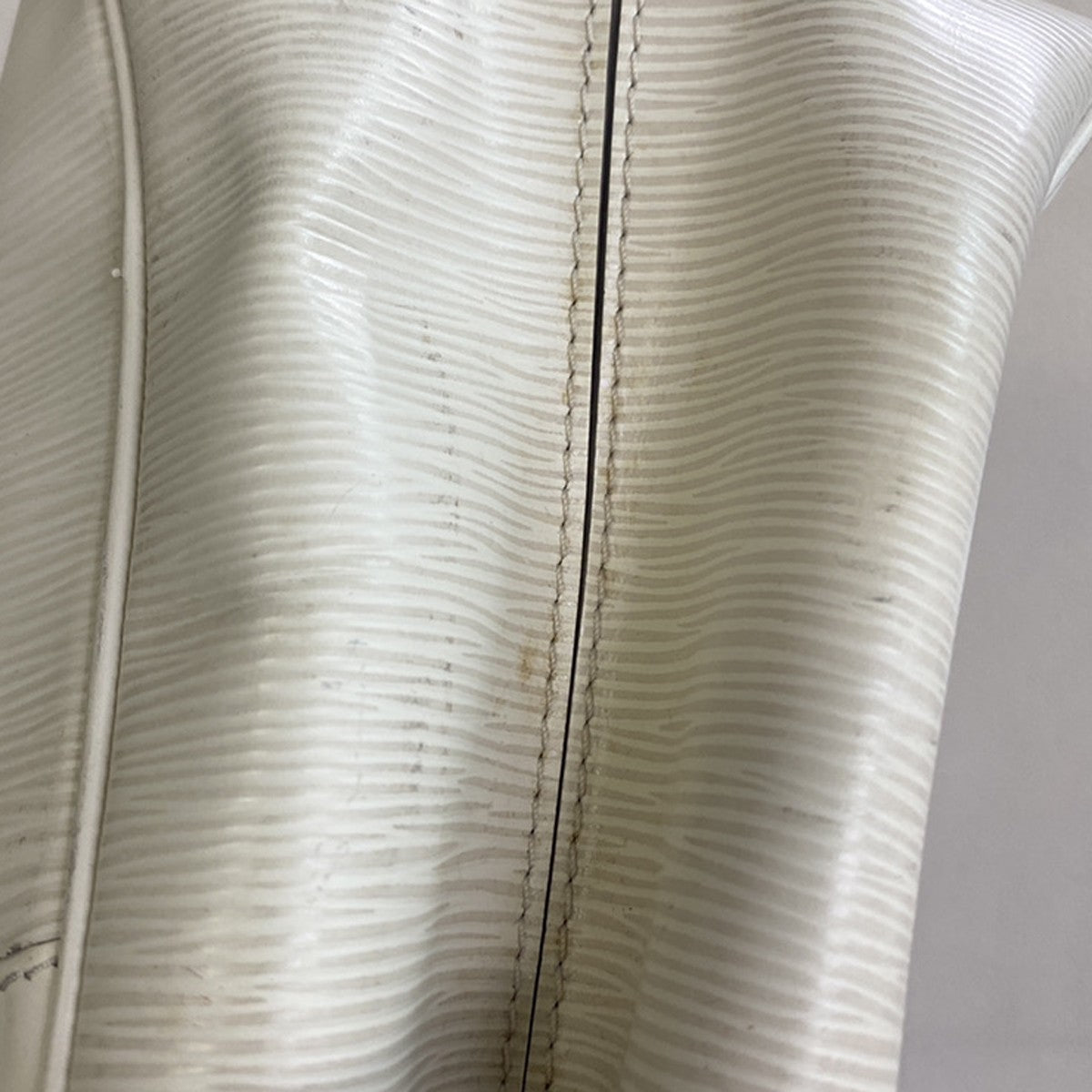 Louis Vuitton Passy Tote Epi Leather, WHITE, LEATHER, Tote bag