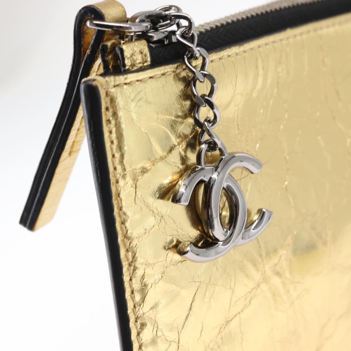 Chanel Feminine Pouch Crinkled Leather, GOLD, LEATHER, Clutche & pouche