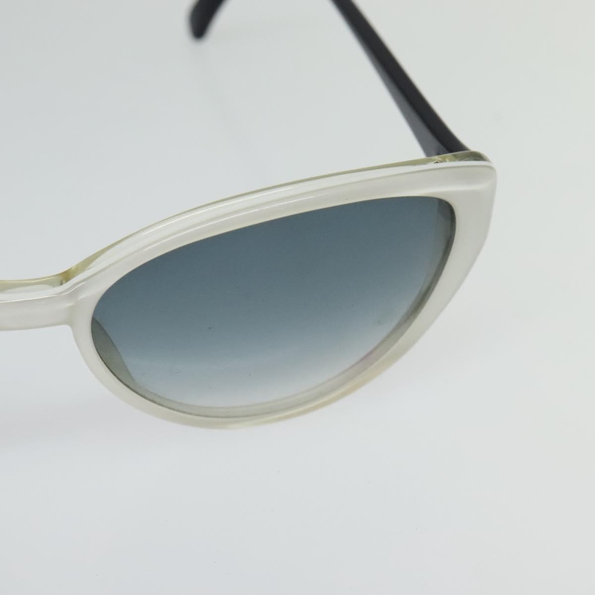 Fendi Sunglasses Plastic, White, Plastic, Sunglasses