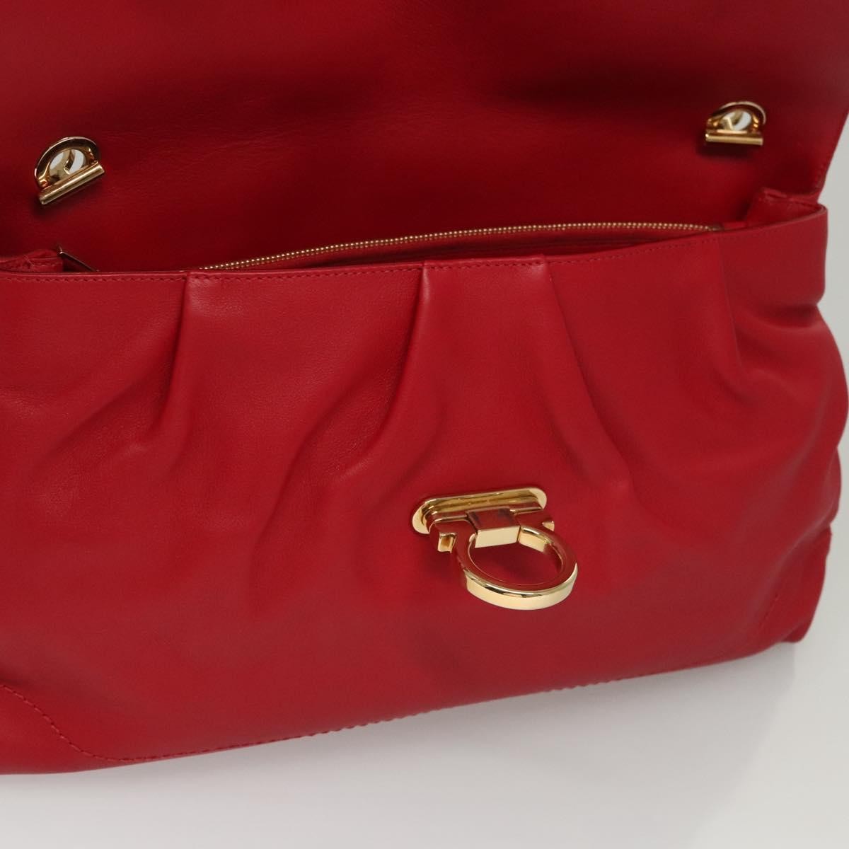 Salvatore Ferragamo Gancini Chain Shoulder bag Leather, RED, LEATHER, Shoulder bag