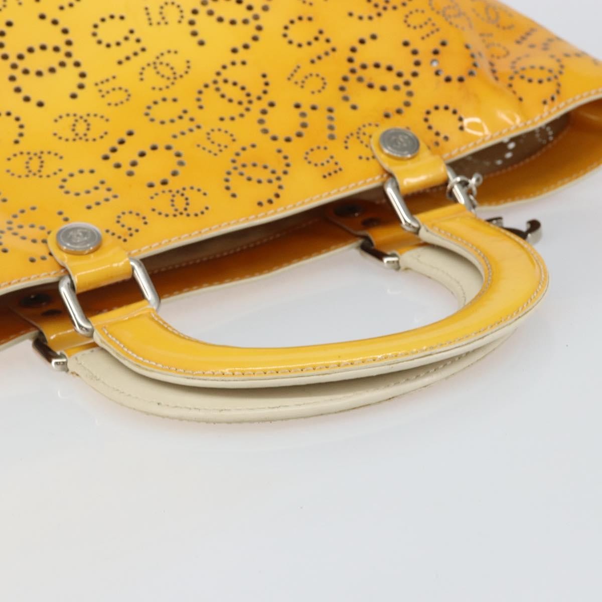 Chanel CC No.5 Shopping Tote Perforated Patent, YELLOW, PATENT_LEATHER, Tote bag