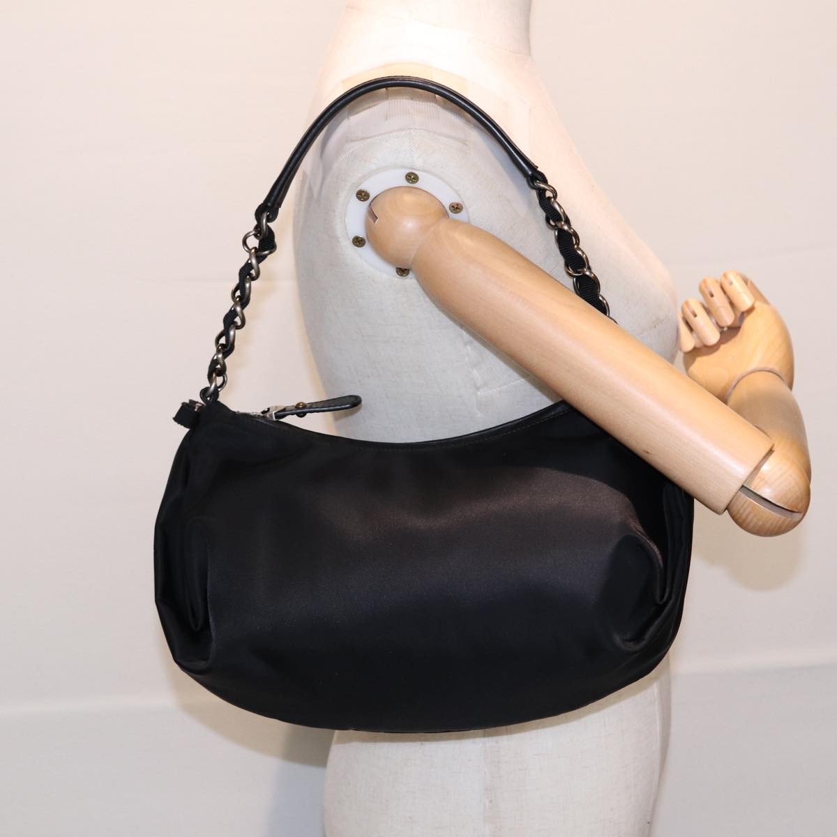 Salvatore Ferragamo Vintage Chain Shoulder Bag Nylon, BLACK, NYLON, Shoulder bag