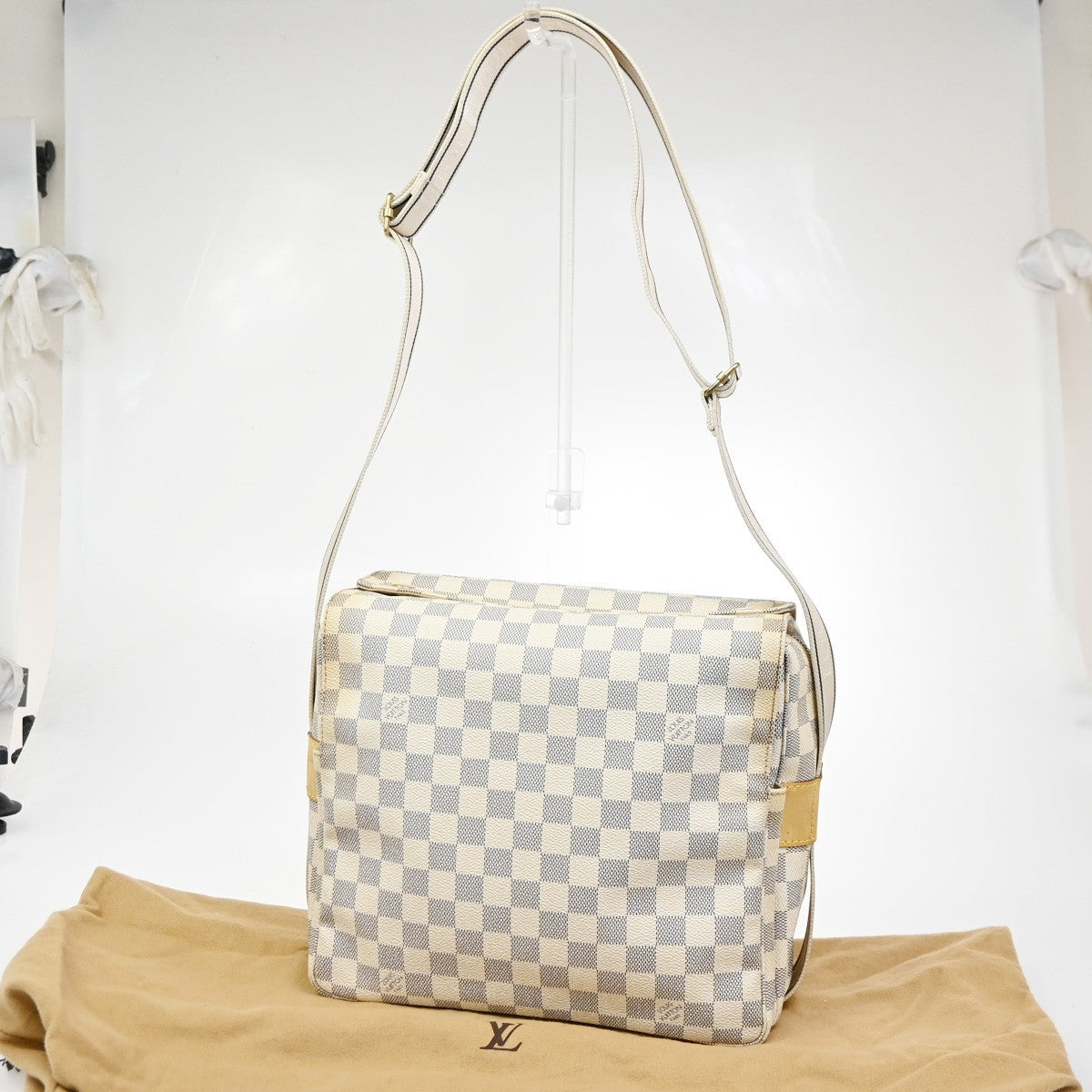Louis Vuitton Naviglio Handbag Damier, WHITE, CANVAS, Shoulder bag