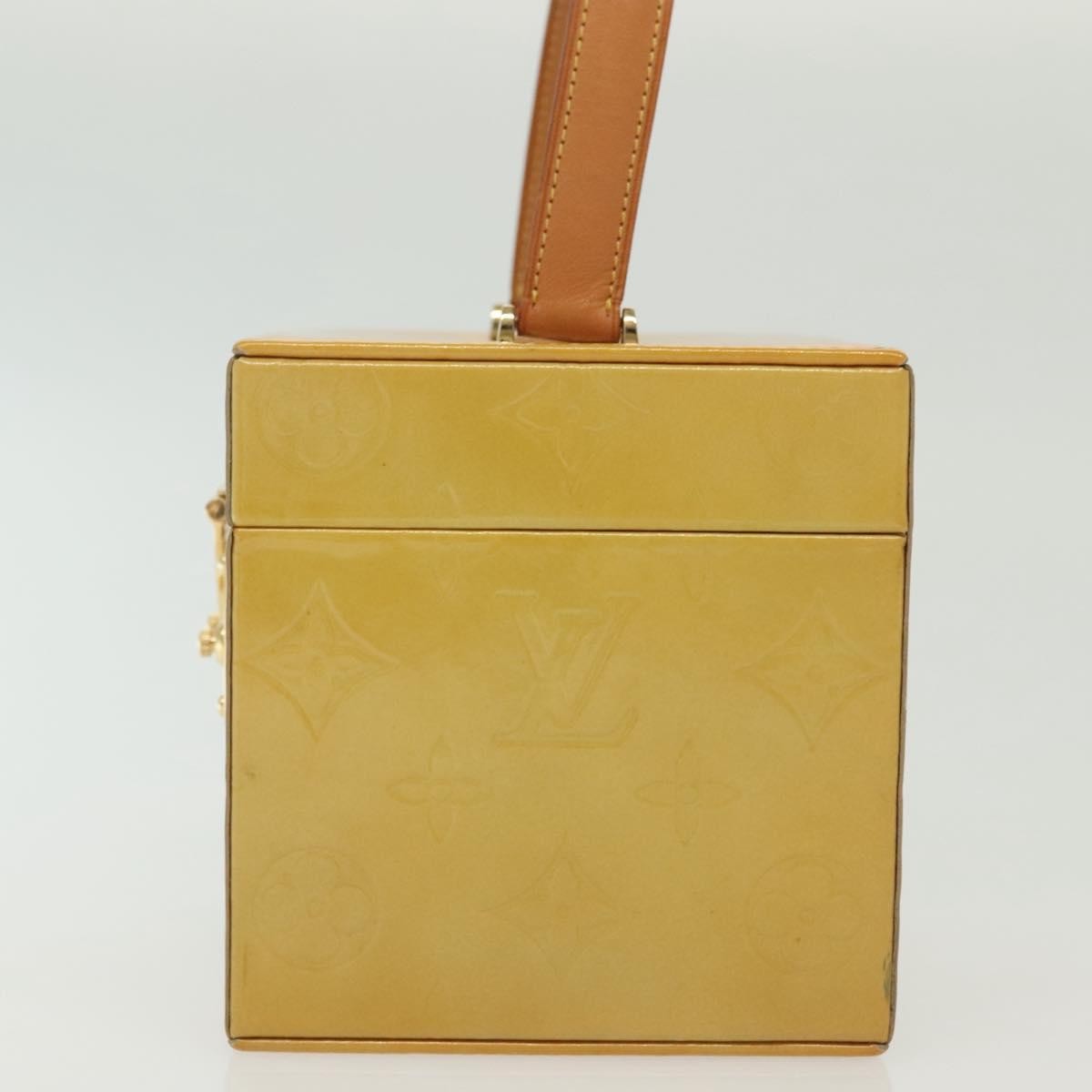 Louis Vuitton Bleecker Box Bag Monogram Vernis, BEIGE, PATENT_LEATHER, Clutche & pouche
