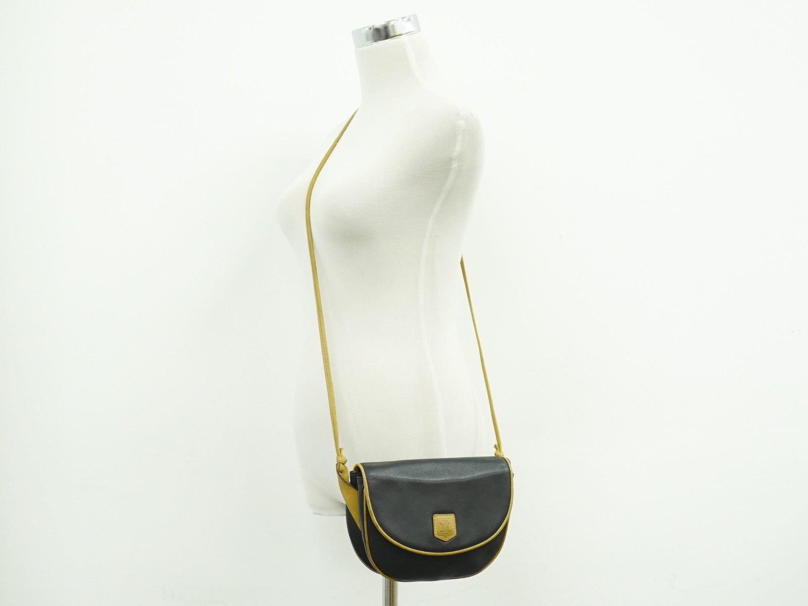 Celine Vintage Shoulder Bag Leather, BLACK, LEATHER, Shoulder bag