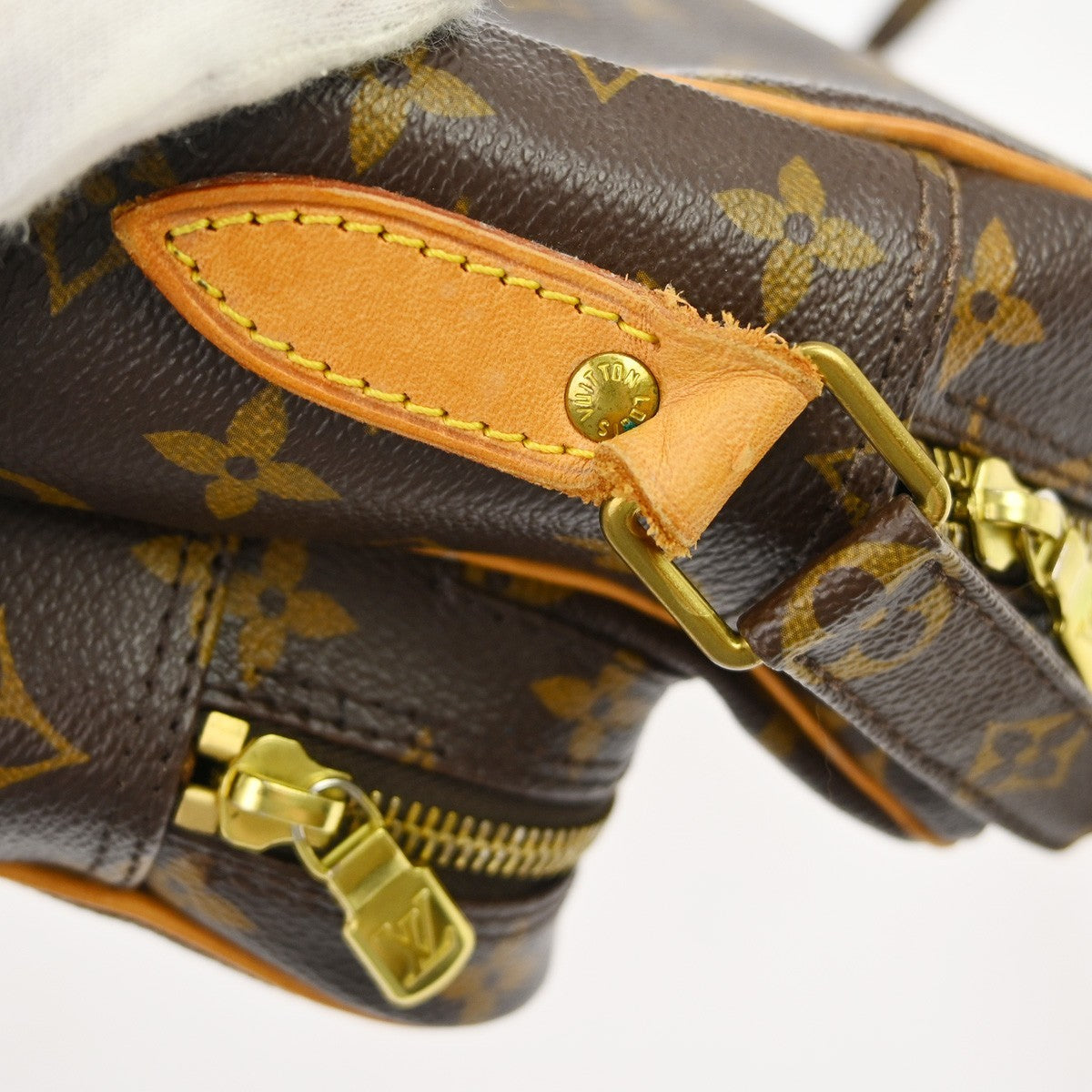 Louis Vuitton Nil Messenger Bag Monogram Canvas, Brown, Canvas, Shoulder Bag