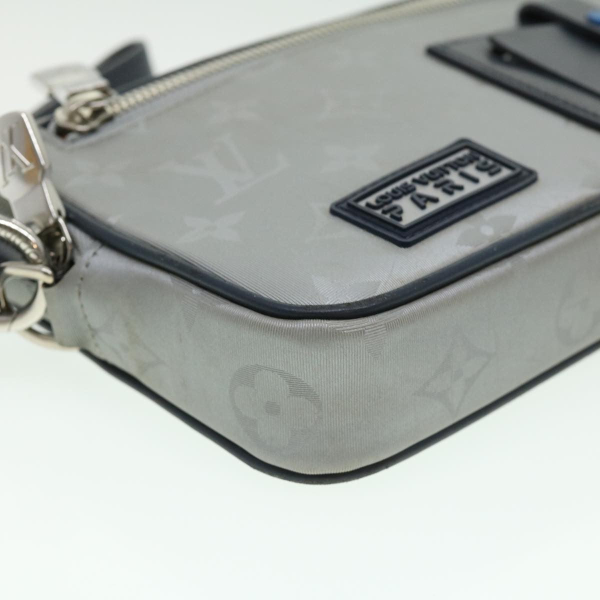 Louis Vuitton Alpha Clutch Limited Edition Monogram Satellite Canvas, SILVER, NYLON, Clutche & pouche