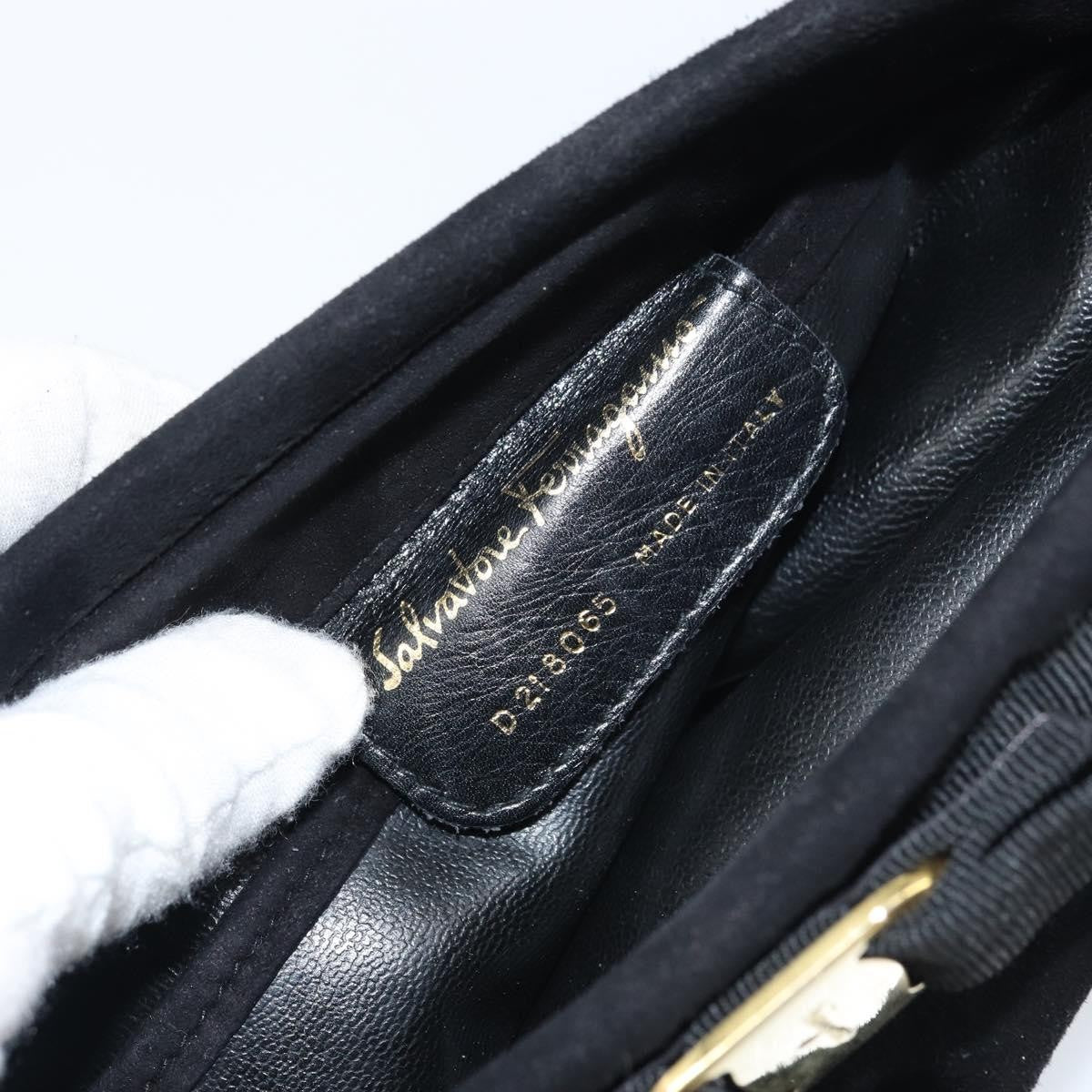 Salvatore Ferragamo Vala Shoulder Bag Suede, BLACK, SUEDE, Shoulder bag