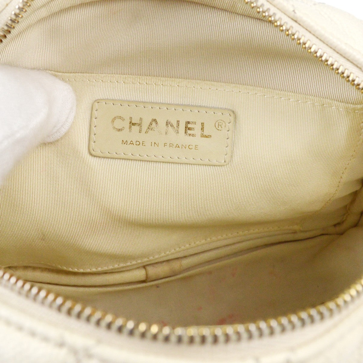 Chanel CC Day Camera Case Quilted Caviar, WHITE, LEATHER, Shoulder bag