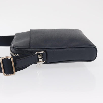 Louis Vuitton Alex Messenger Bag Taiga Leather, NAVY, LEATHER, Shoulder bag