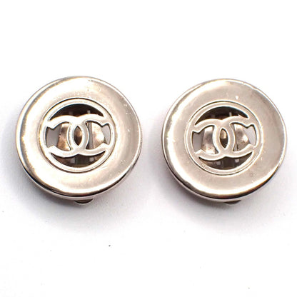 Chanel CC Cutout Round Clip-On Earrings Metal, SILVER, METAL, Earrings