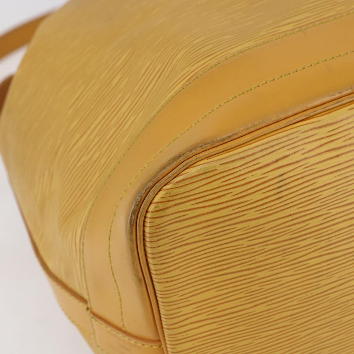 Louis Vuitton Noe Handbag Epi leather, YELLOW, LEATHER, Shoulder bag