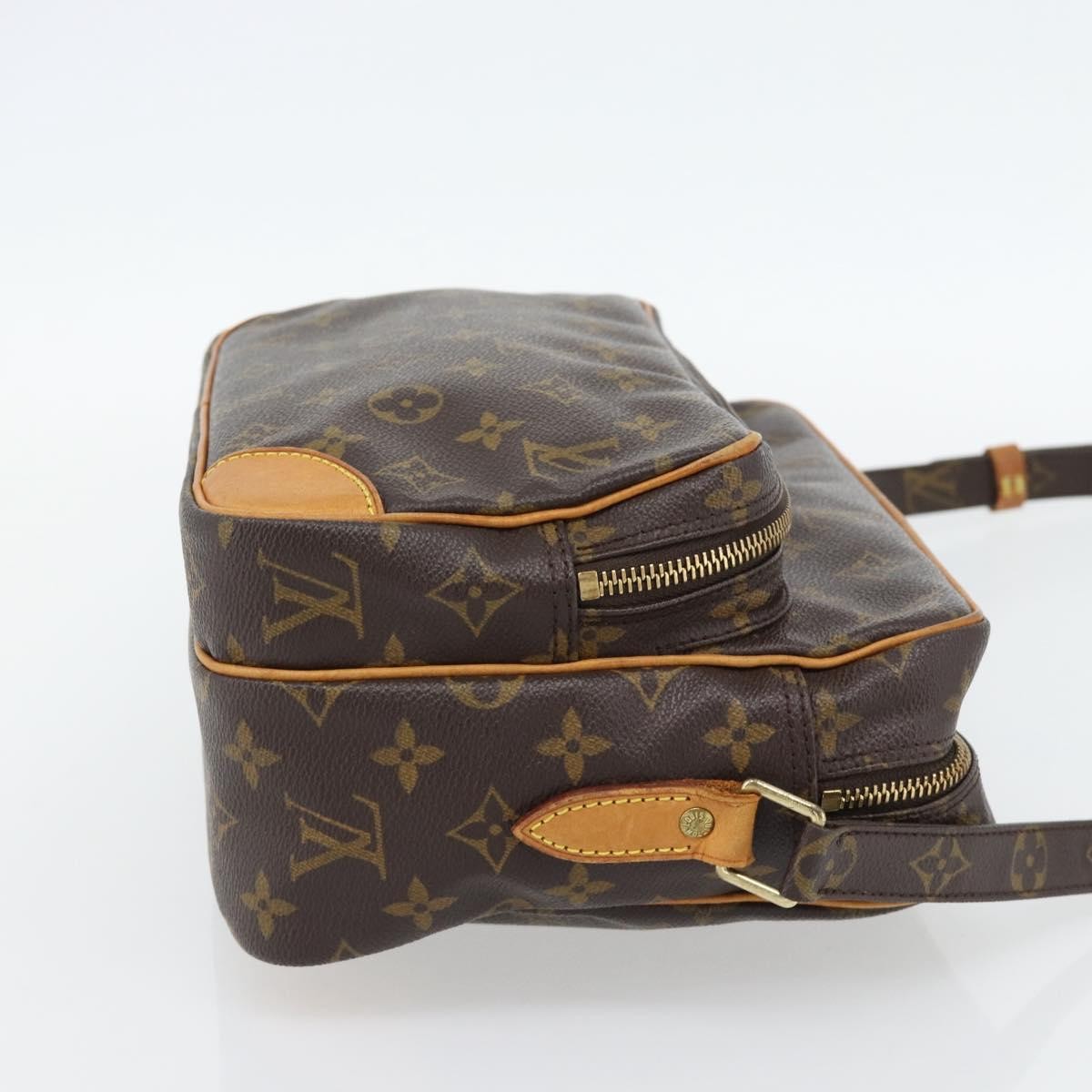 Louis Vuitton Nil Messenger Bag Monogram Canvas, Brown, Canvas, Shoulder Bag