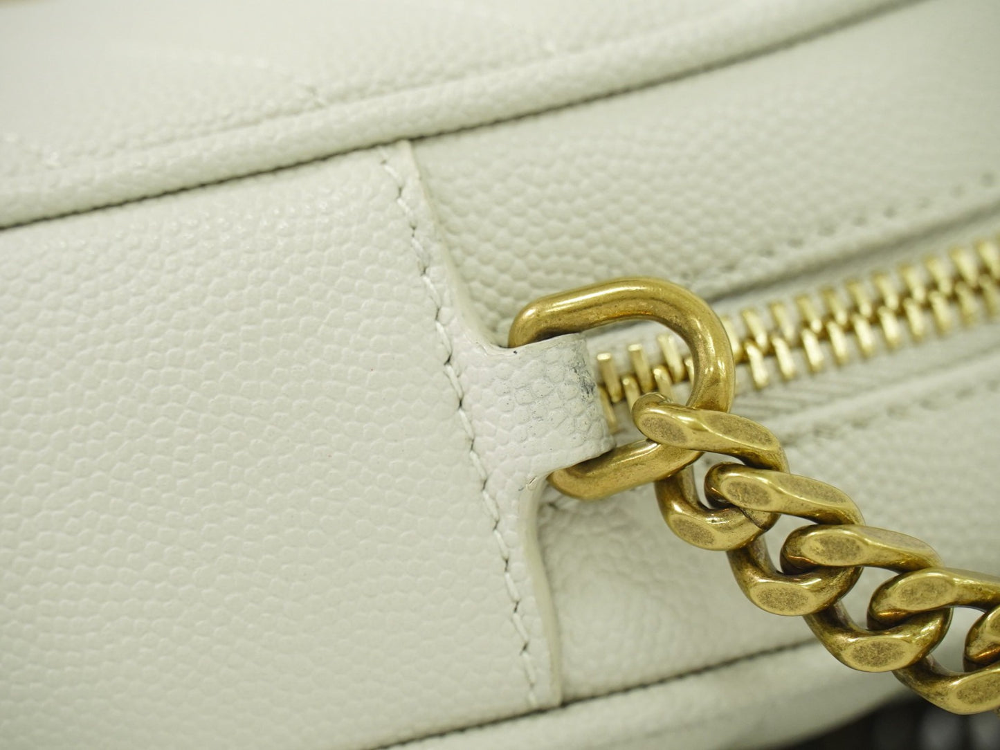 Saint Laurent Vinyle Round Camera Bag Matelasse Chevron Leather, WHITE, LEATHER, Crossbody bag