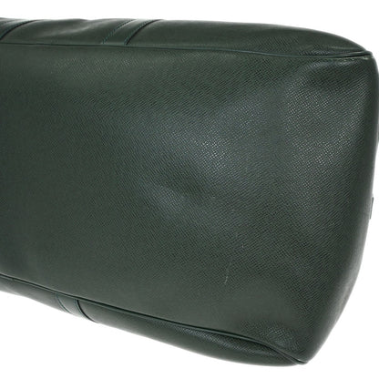 Louis Vuitton Kendall Handbag Taiga Leather, Green, Leather, Travel Bag