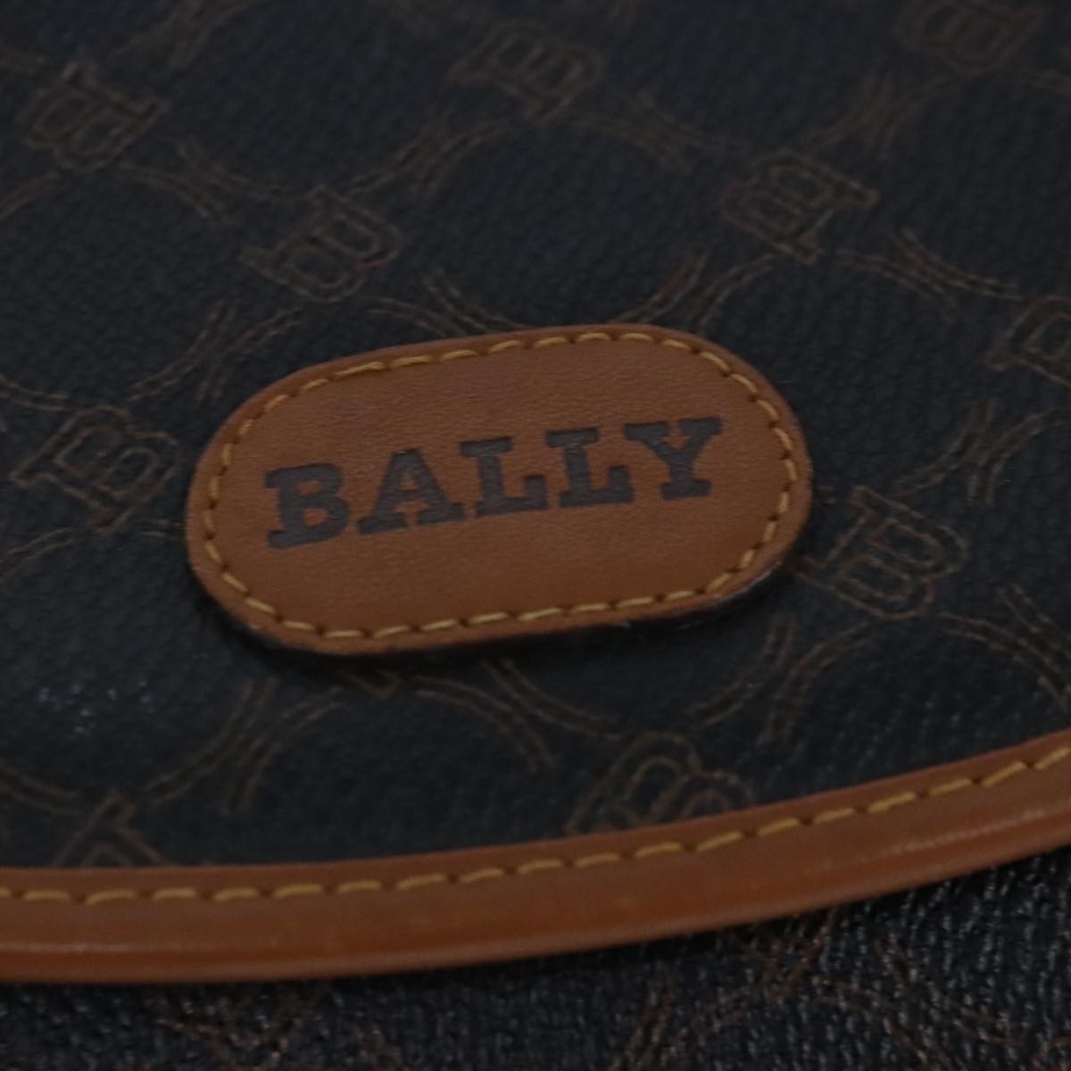 Bally Vintage Shoulder Bag Leather, Black, Leather, Handbag