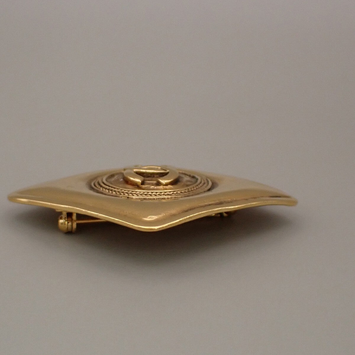 Chanel Vintage CC Diamond Brooch Metal, GOLD, GOLD_PLATED, Brooch
