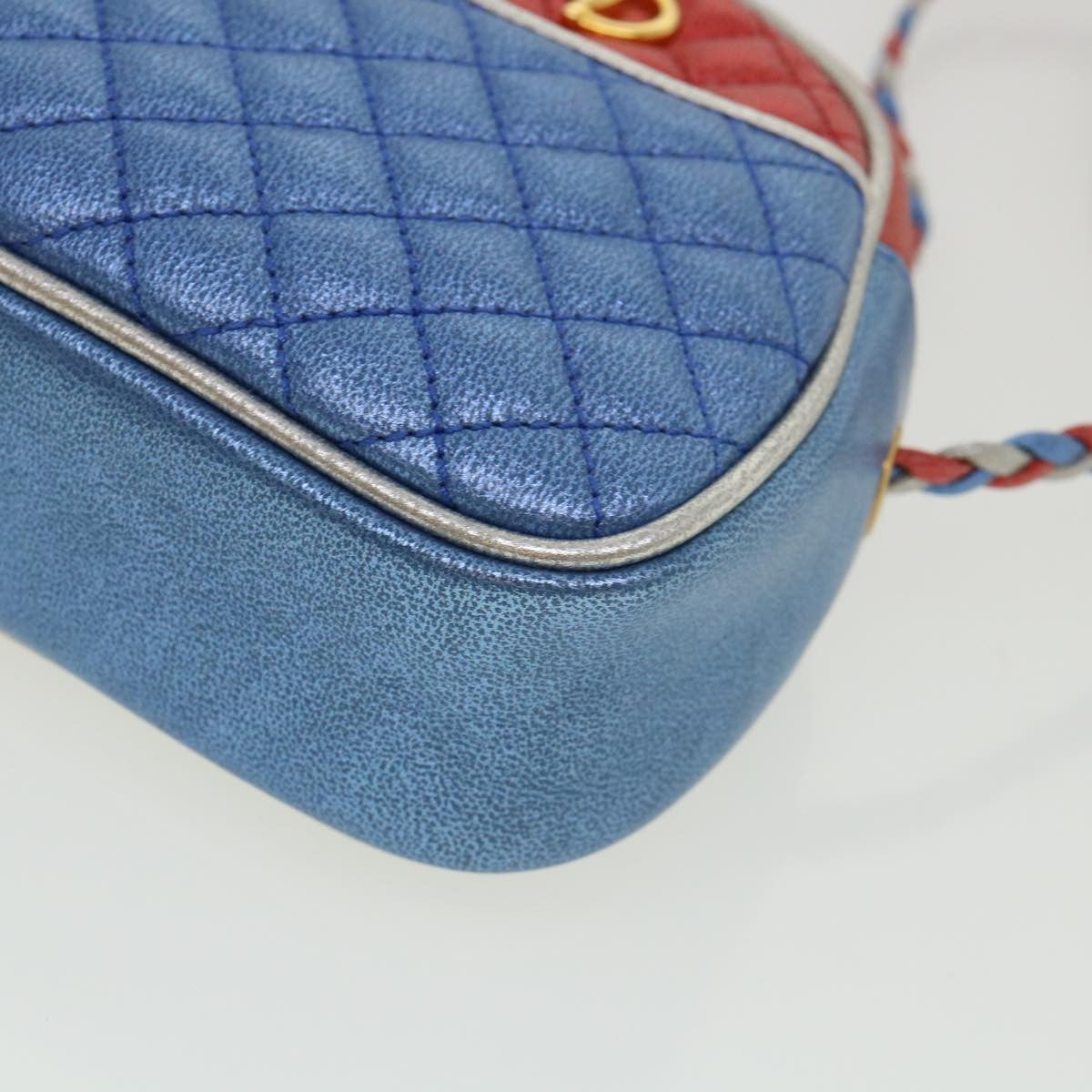 Gucci Trapuntata Camera Shoulder Bag Quilted Laminated Leather, RED, LEATHER, Shoulder bag