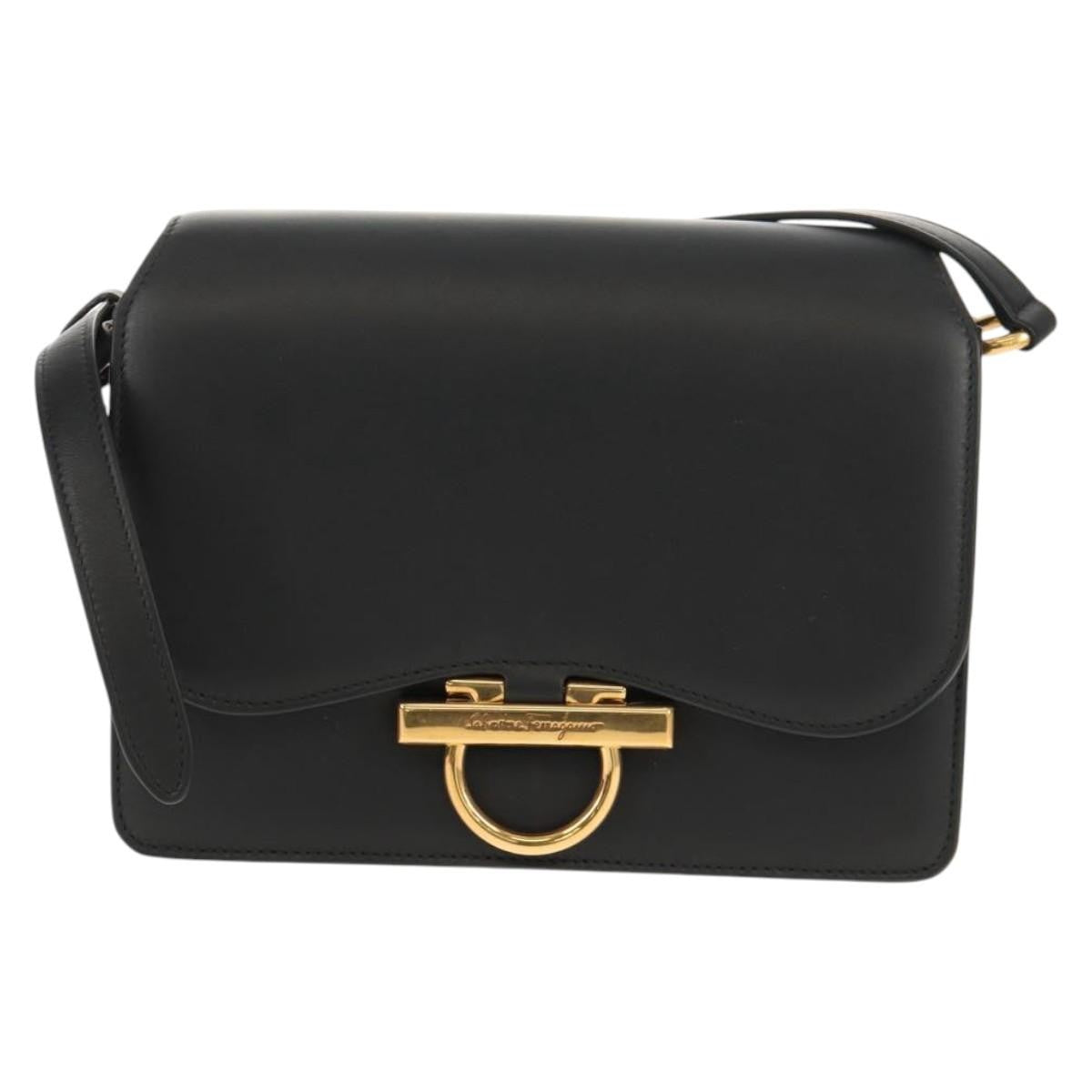 Salvatore Ferragamo Joanne Shoulder Bag Leather, BLACK, LEATHER, Shoulder bag