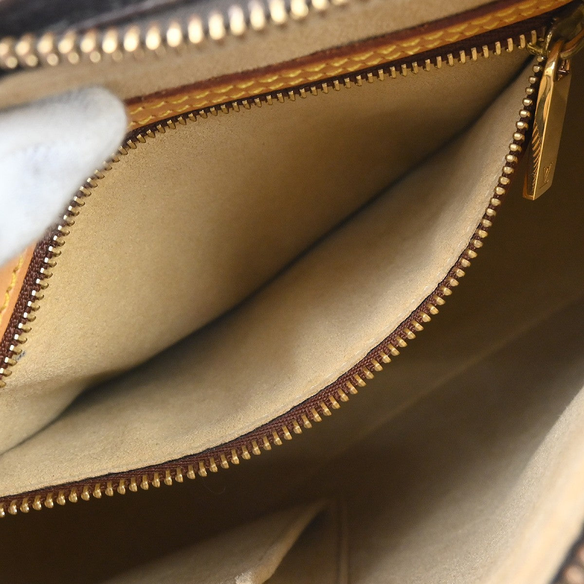 Louis Vuitton Monogram Looping Handbag Monogram Canvas, BROWN, CANVAS, Handbag