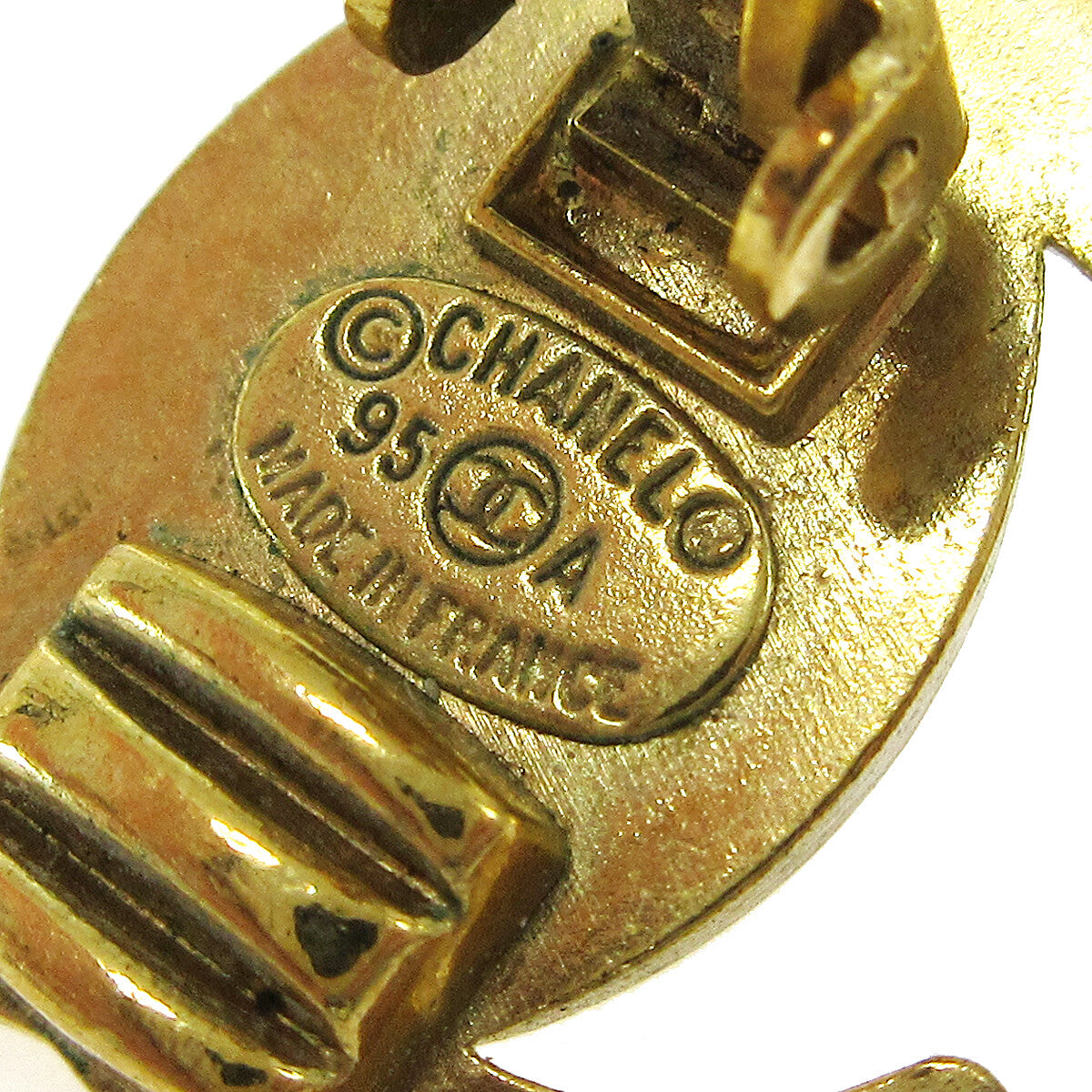 Chanel CC Turnlock Clip-On Earrings Metal, GOLD, GOLD, Earrings