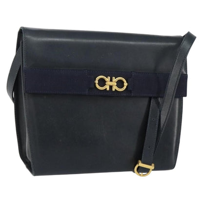 Salvatore Ferragamo Gancini Shoulder Bag Leather, BLACK, LEATHER, Shoulder bag