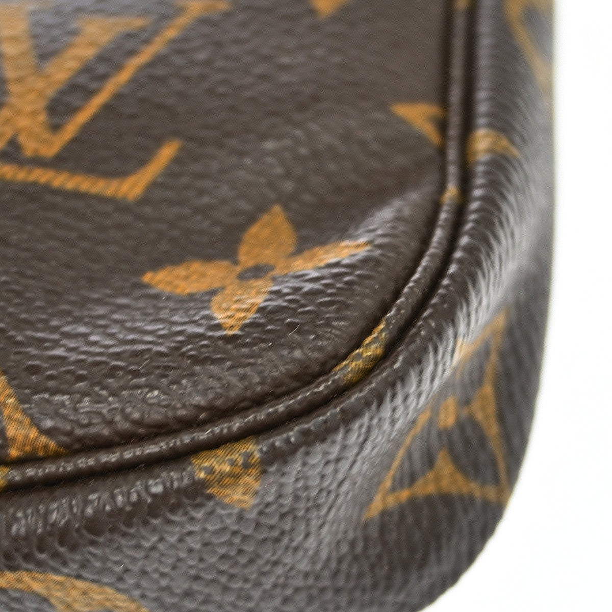 Louis Vuitton Mini pochette accessoires Canvas, Brown, Canvas, Clutch