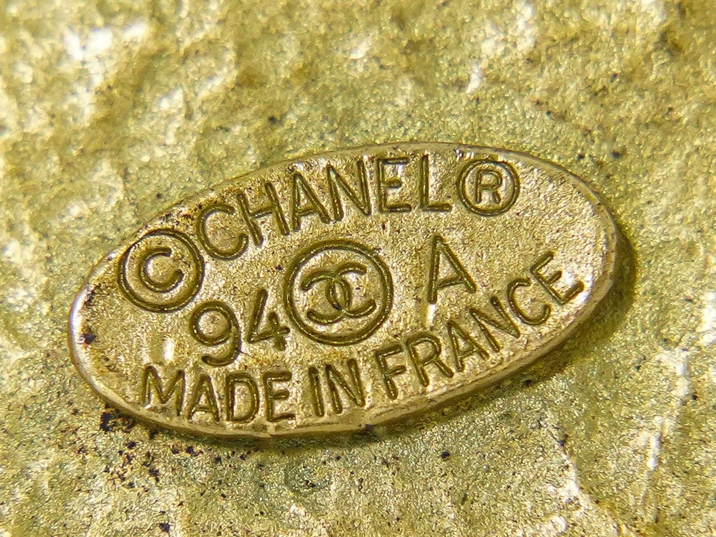 Chanel CC Brooch Metal, GOLD, GOLD_PLATED, Brooch